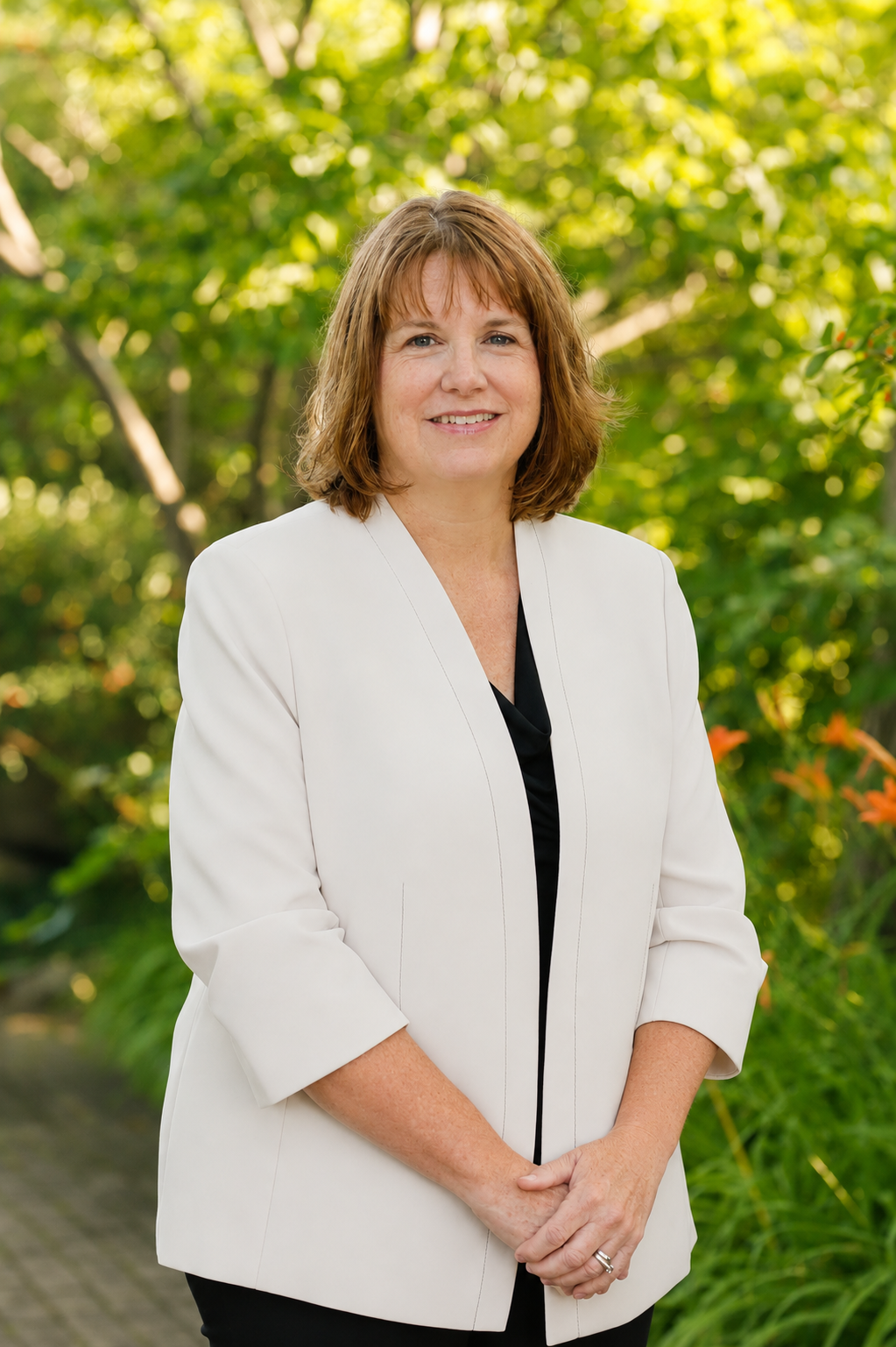 portrait of Michelle Mac Innis