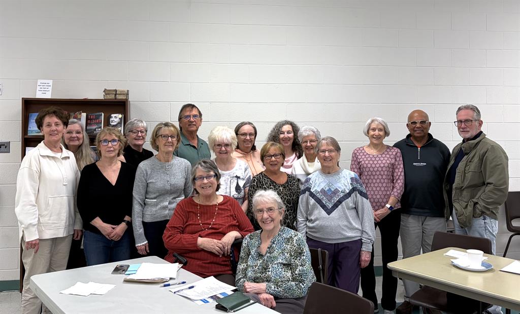 group photo of SMH Auxiliary 